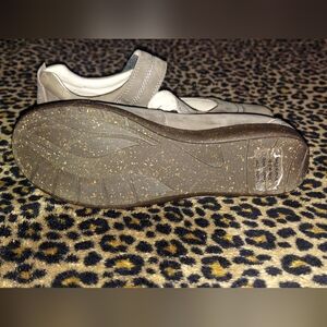 Stylish Gray Women's Shoes